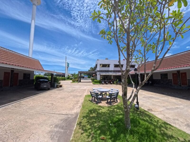 Arena Hotel โรงแรมอารีน่า อ.เมือง จ.สุรินทร์ ใกล้ โรบินสัน สุรินทร์