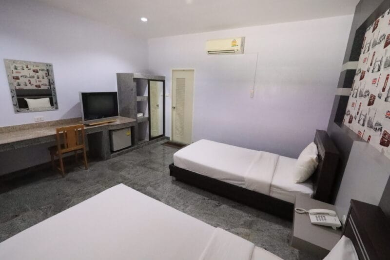 Arena Hotel โรงแรมอารีน่า อ.เมือง จ.สุรินทร์ ใกล้ โรบินสัน สุรินทร์