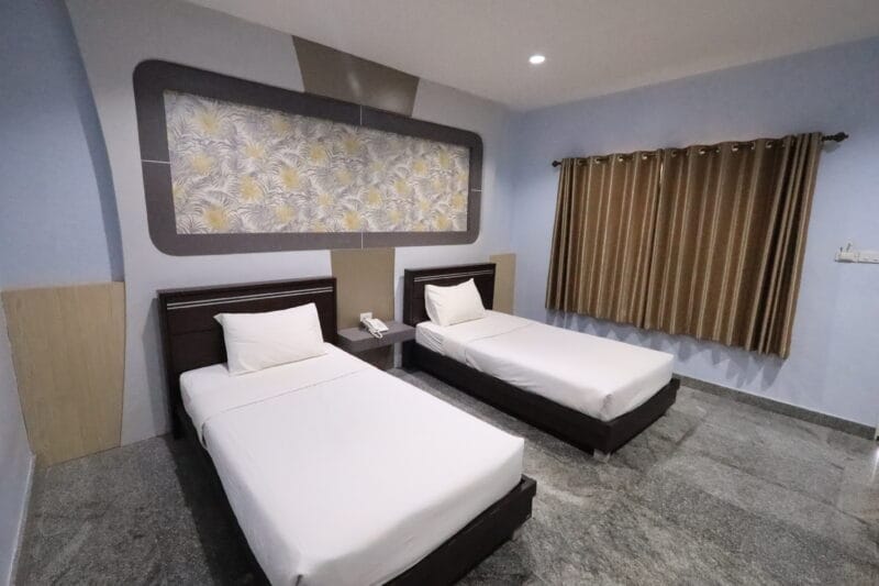 Arena Hotel โรงแรมอารีน่า อ.เมือง จ.สุรินทร์ ใกล้ โรบินสัน สุรินทร์