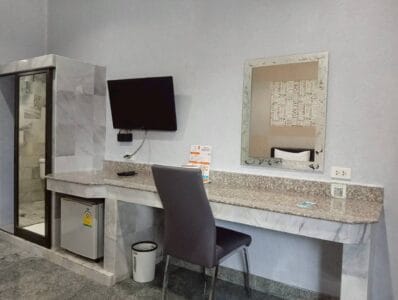 Arena Hotel โรงแรมอารีน่า อ.เมือง จ.สุรินทร์ ใกล้ โรบินสัน สุรินทร์