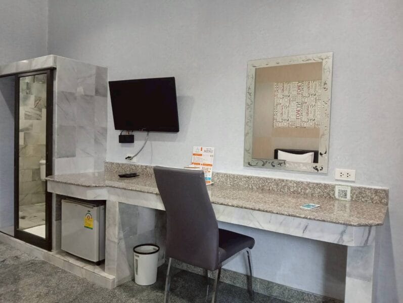 Arena Hotel โรงแรมอารีน่า อ.เมือง จ.สุรินทร์ ใกล้ โรบินสัน สุรินทร์