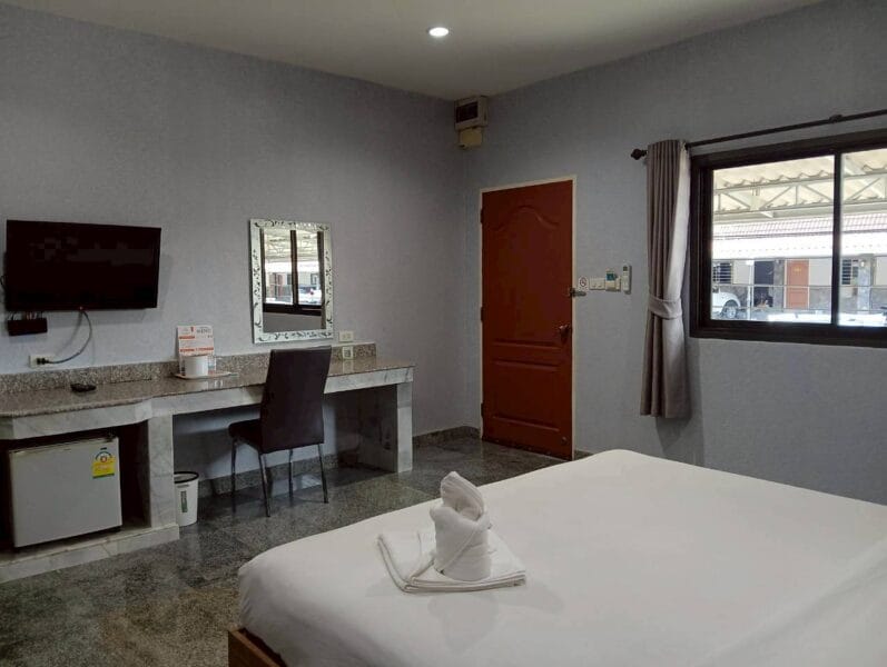 Arena Hotel โรงแรมอารีน่า อ.เมือง จ.สุรินทร์ ใกล้ โรบินสัน สุรินทร์