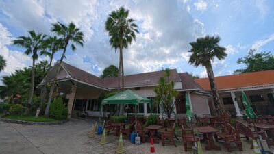 Martina Hotel Restaurant ห้องอาหารโรงแรมมาติน่า